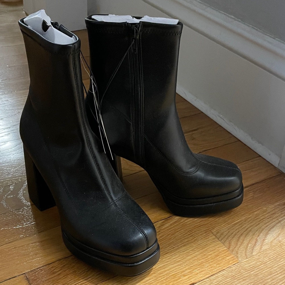 Wild Fable Black Heeled Boots